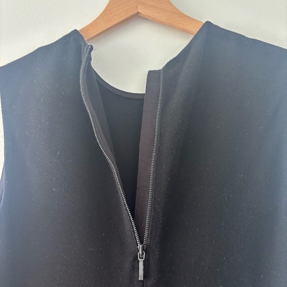 Vince Black Midi Dress Viscose Blend Sleek Modest Business Formal Event LBD XS - Picture 10 of 11